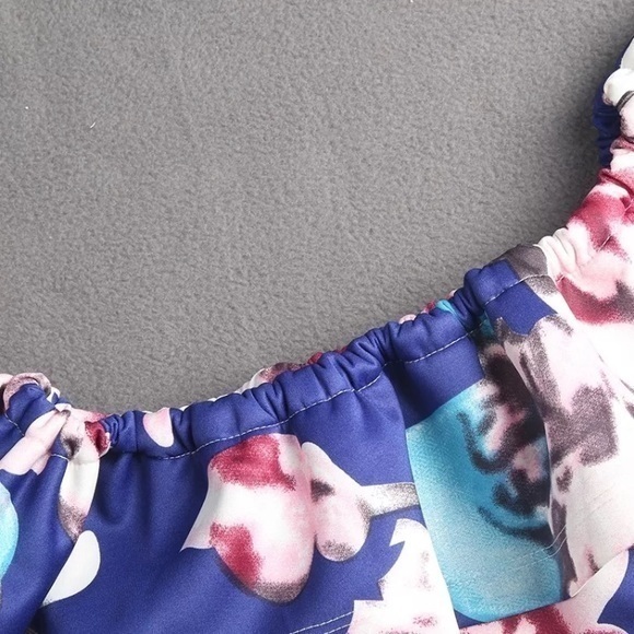 ❣️Sale was $45 down sizing❣️ Off the shoulder floral dress - Picture 5 of 7